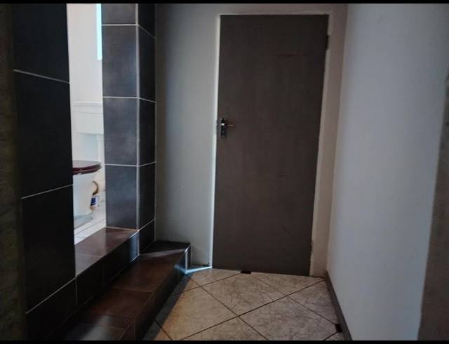 2 BEDROOM PROPERTY TO RENT IN STERPARK